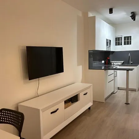 Hercules Pool & Apartamento